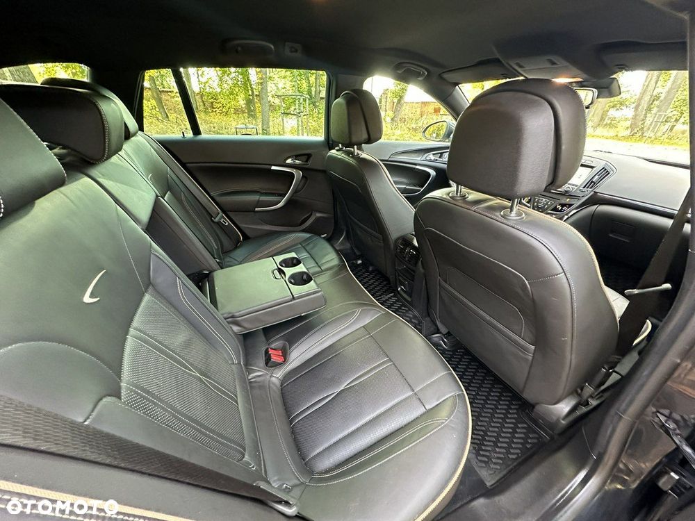 Opel Insignia - 32