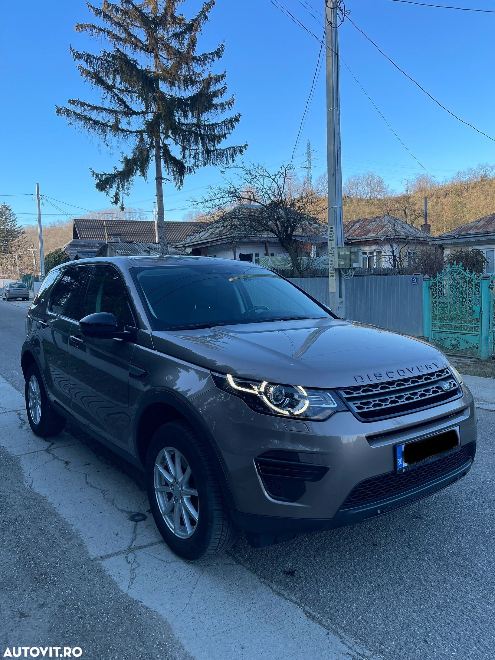 Land Rover Discovery Sport - 1