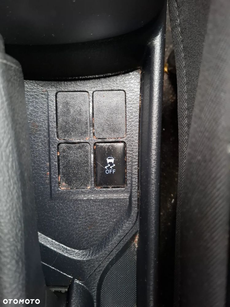 Toyota Yaris 1.5 Active - 32