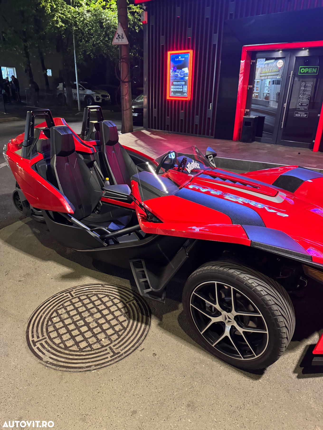 Polaris Slingshot - 5