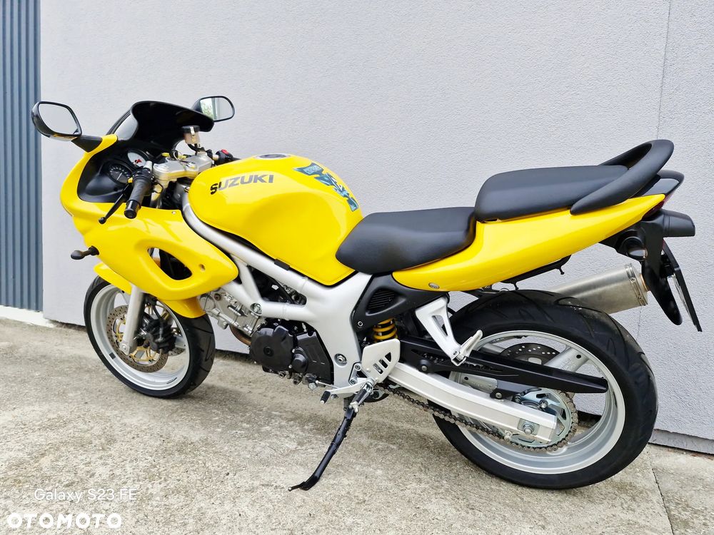 Suzuki SV - 28