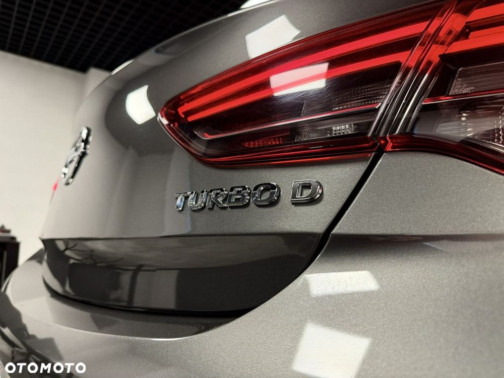 Opel Insignia - 18