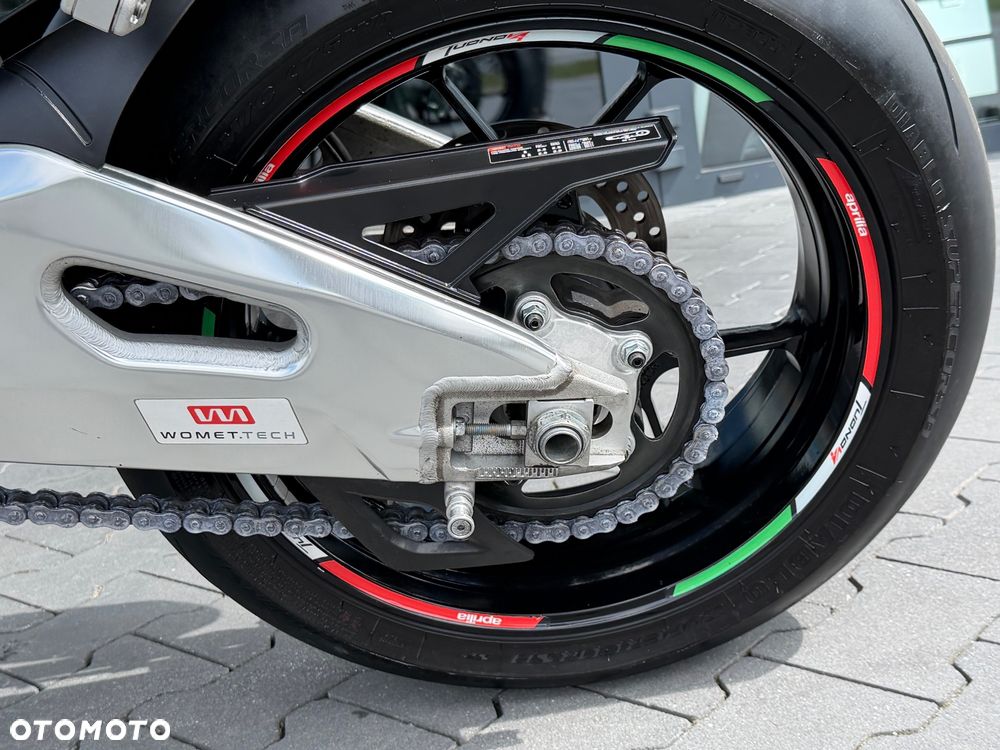 Aprilia Tuono - 32