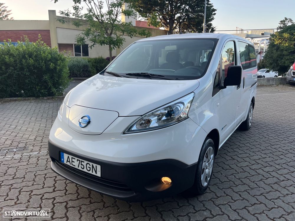 Nissan NV200 Combi - 2