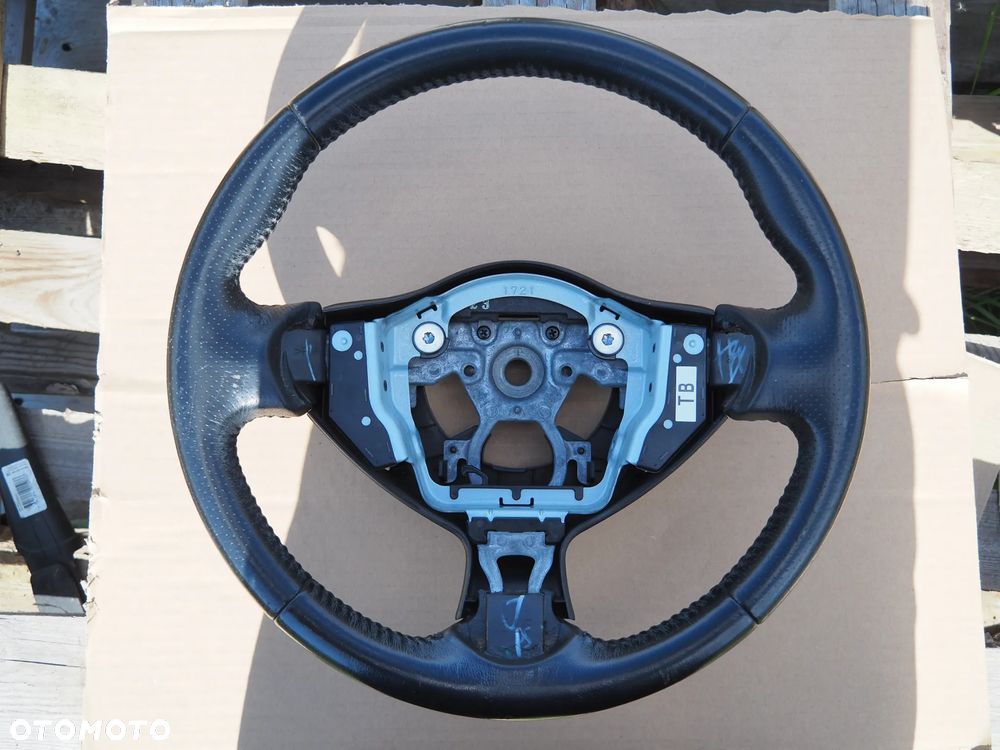 Kierownica skórzana Nissan Juke F15 - 1