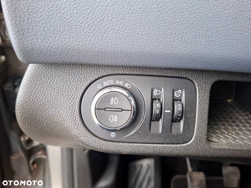 Opel Meriva 1.4 Cosmo - 15