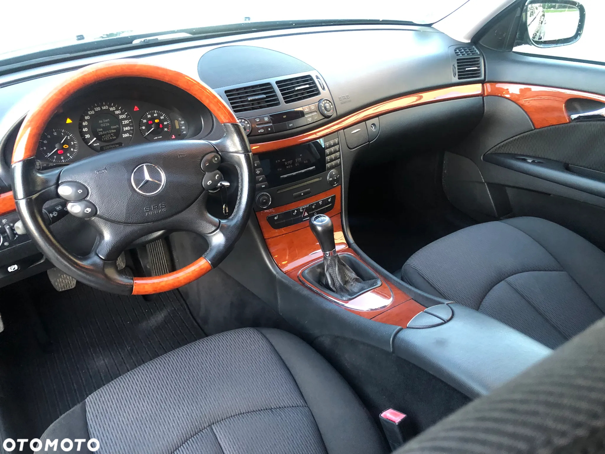 Mercedes-Benz Klasa E 200 Kompressor Classic - 8