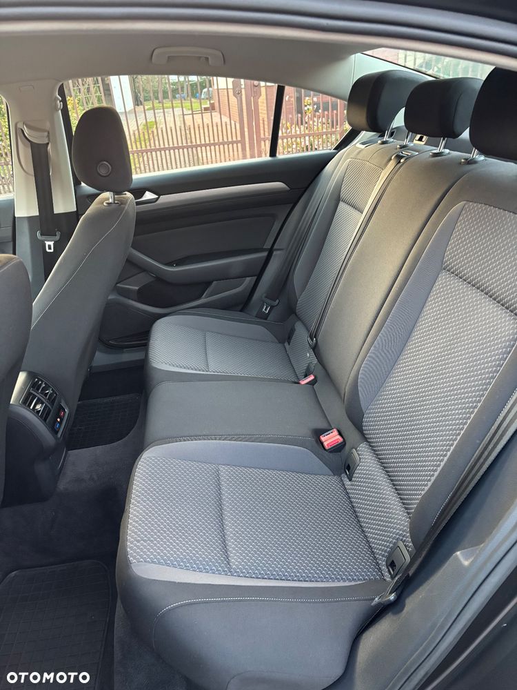 Volkswagen Passat ver-1-4-tsi-bmt-trendline - 7