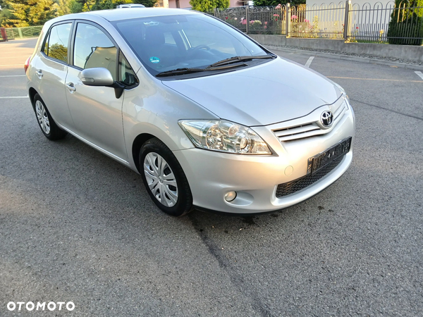 Toyota Auris 1.6 Dynamic