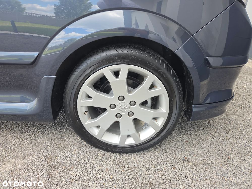 Opel Astra 1.8 Sport - 29