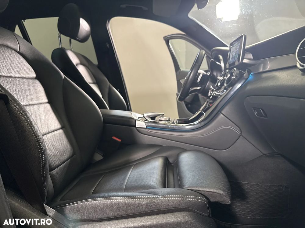 Mercedes-Benz GLC 220 d 4MATIC 9G-TRONIC AMG Line - 12
