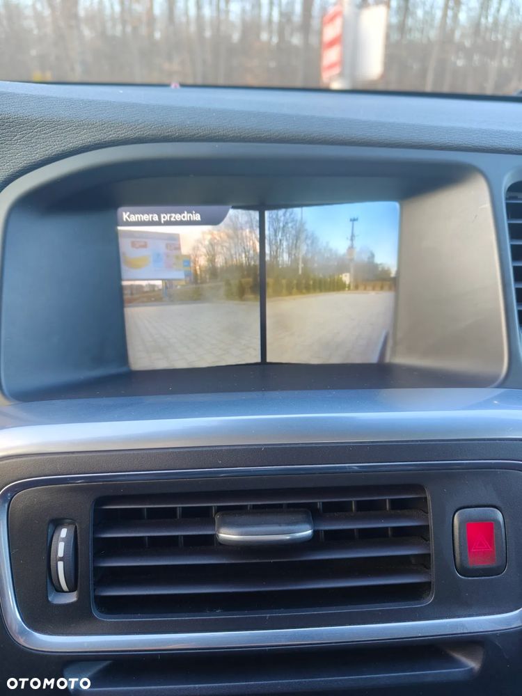 Volvo V60 D3 Summum - 12