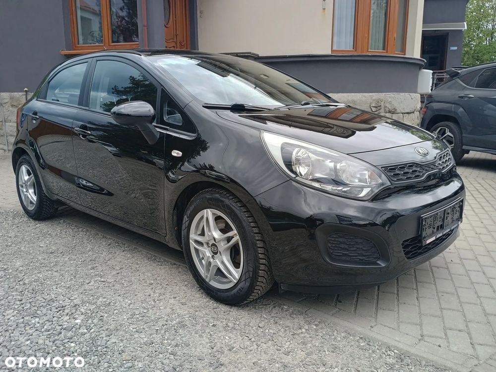 Kia Rio - 1