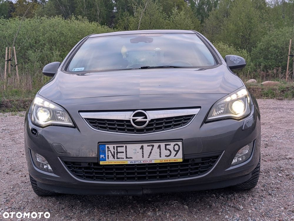 Opel Astra 1.6 T Cosmo - 3