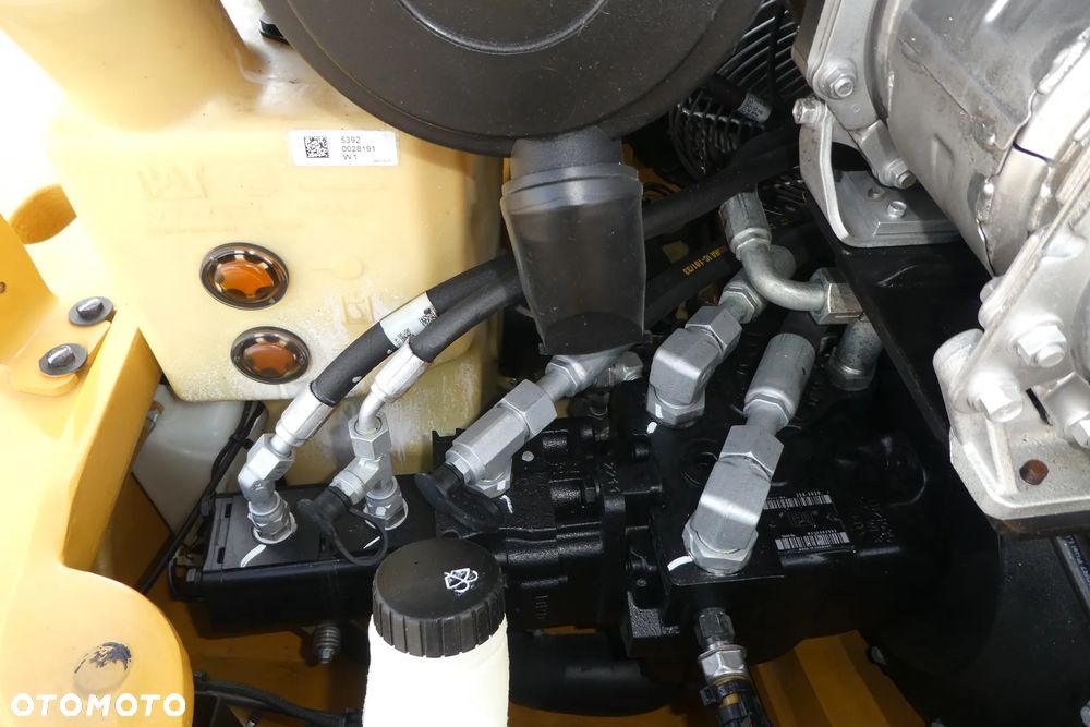 Caterpillar 906M Z NIEMIEC CENTRANE SMAROWANIE - 21