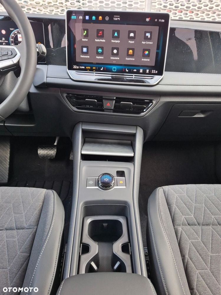 Volkswagen Tiguan - 23