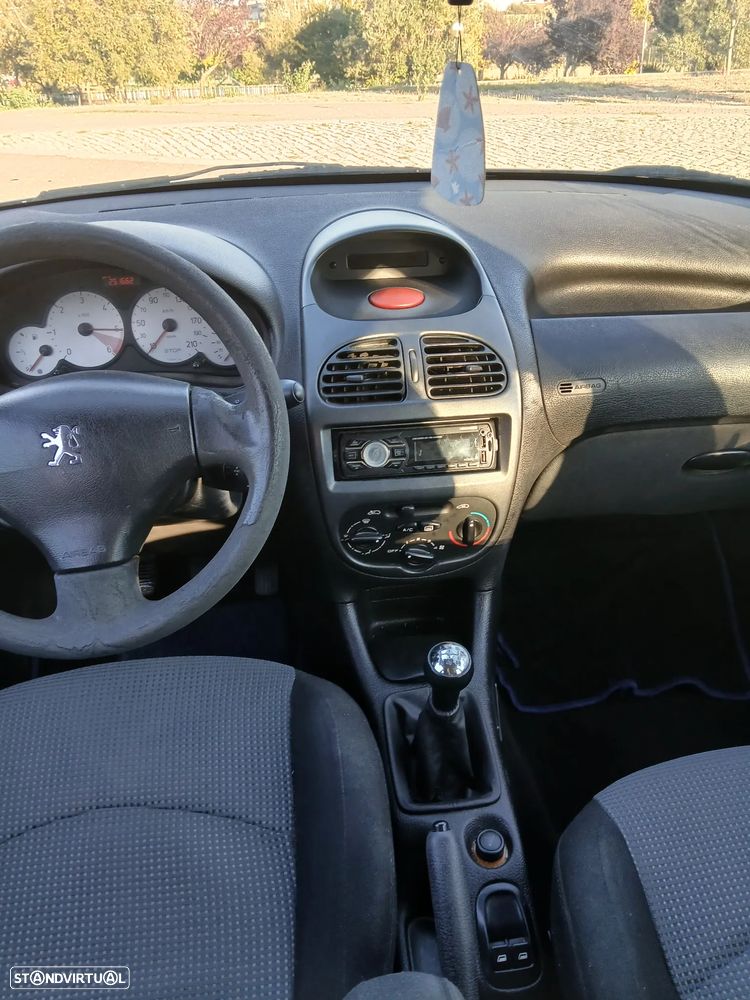 Peugeot 206 - 7