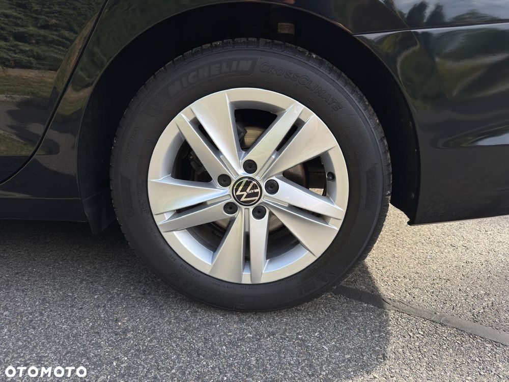 Volkswagen Golf 2.0 TDI Special Edition - 29