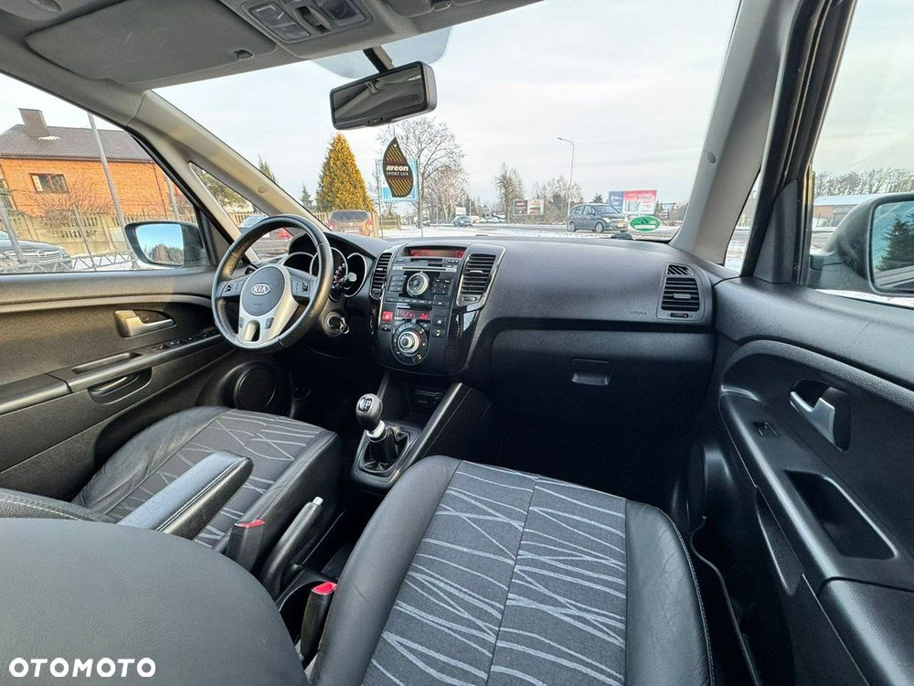 Kia Venga 1.6 CVVT Dream Team Edition - 26