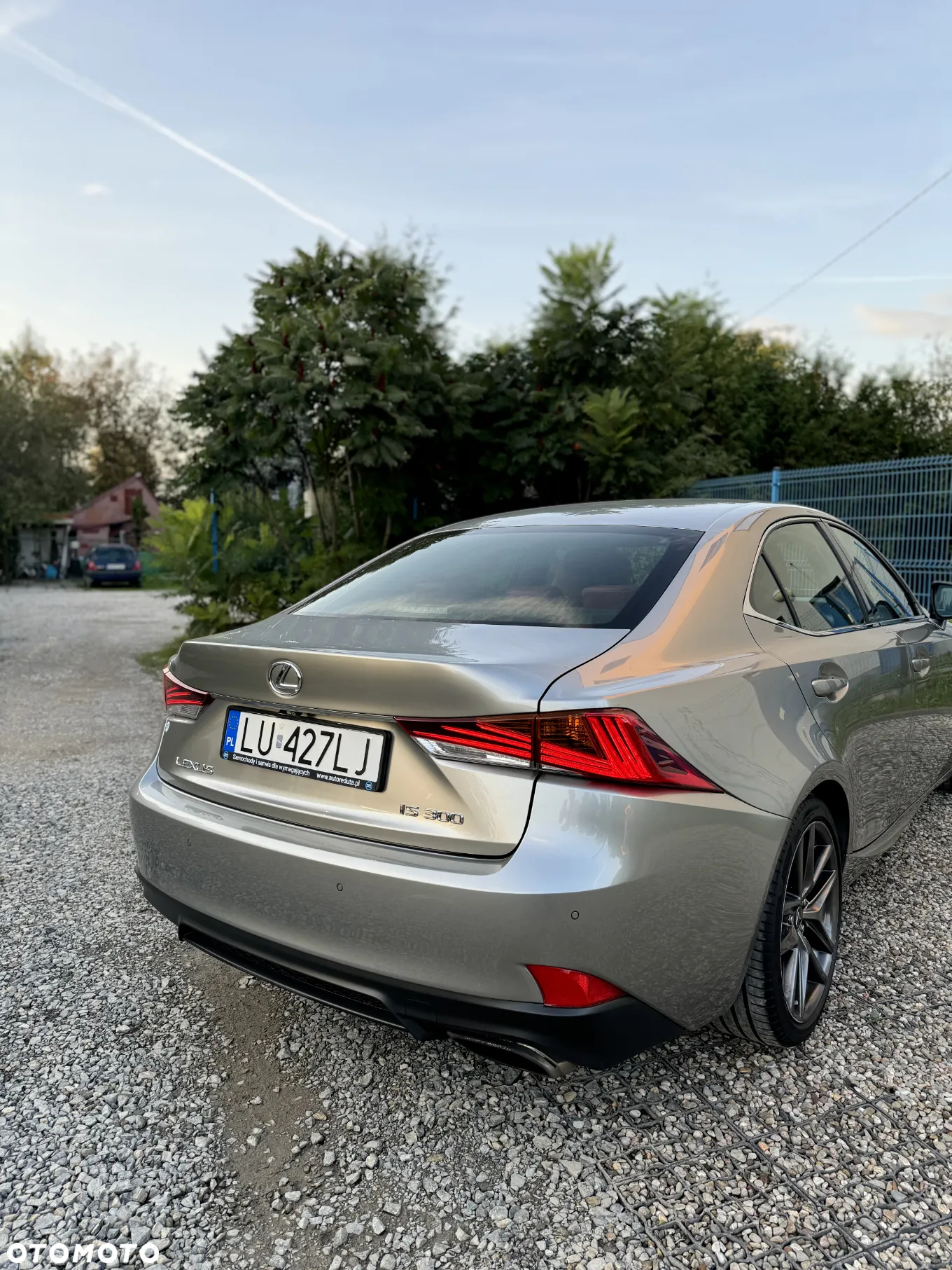 Lexus IS 200t / 300 F Sport - 5