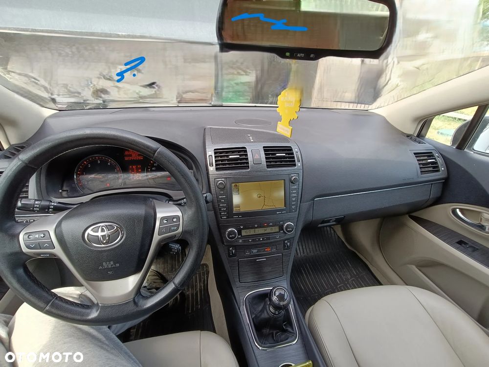 Toyota Avensis 2.2 D-4D Prestige NAVI - 8
