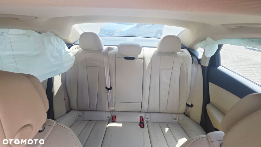 Audi A4 Limousine - 6