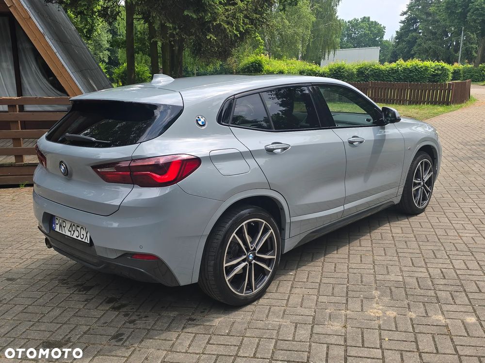 BMW X2 sDrive18i Edition M Mesh - 12