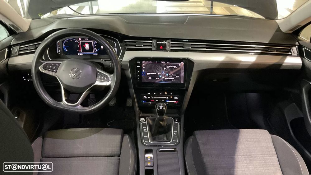 VW Passat Variant 2.0 TDI Business - 17