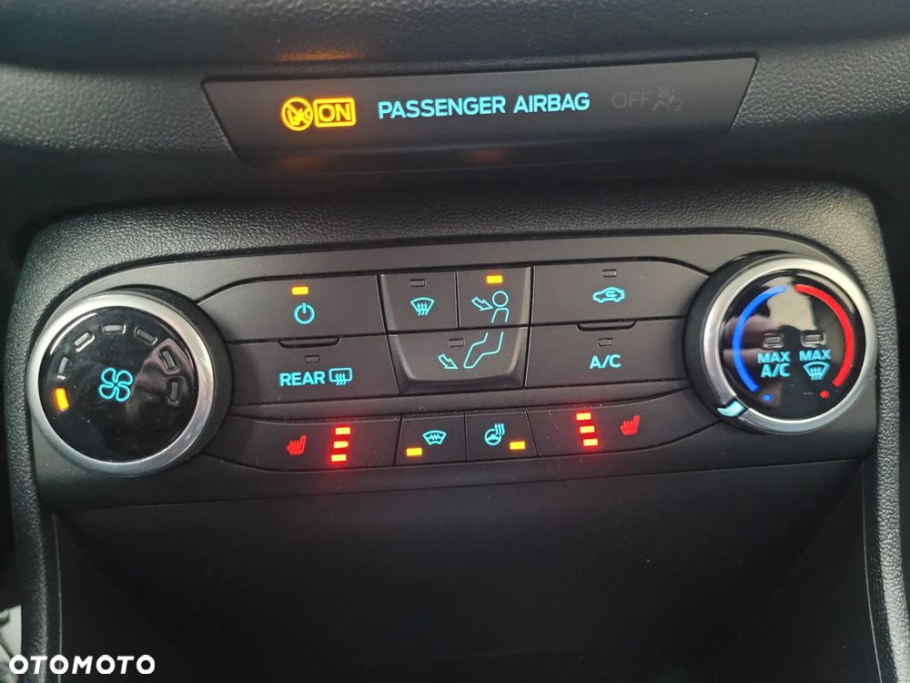 Ford Fiesta 1.0 EcoBoost S&S COOL&CONNECT - 18