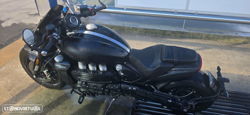 Triumph Rocket Black Edition - 13