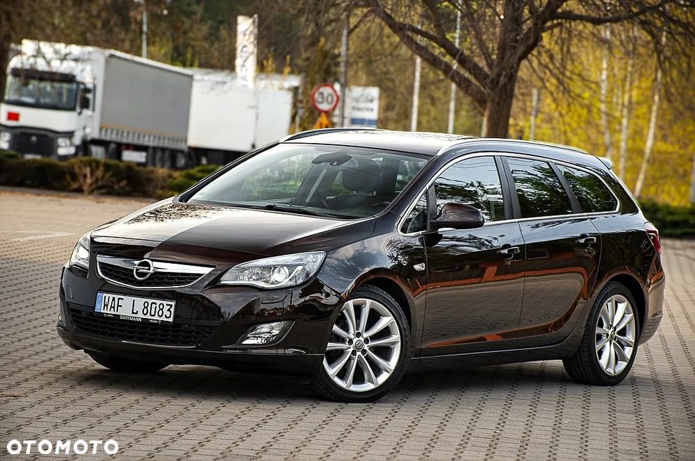 Opel Astra 1.4 Turbo Cosmo - 4