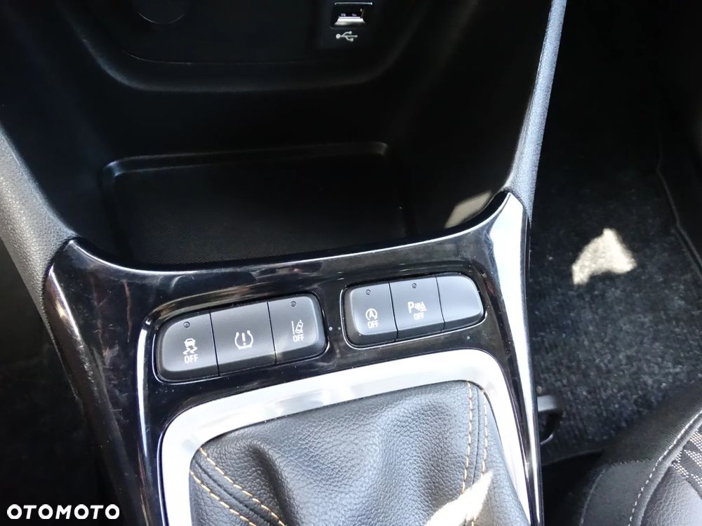 Opel Crossland X - 15