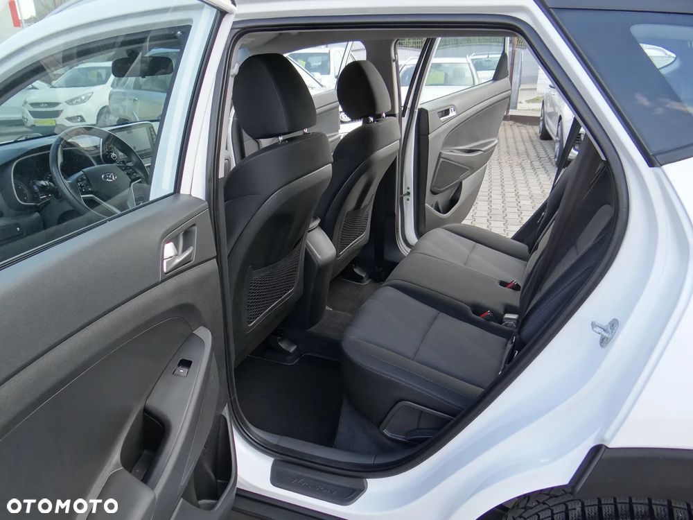 Hyundai Tucson blue 1.6 GDi 2WD Passion - 38