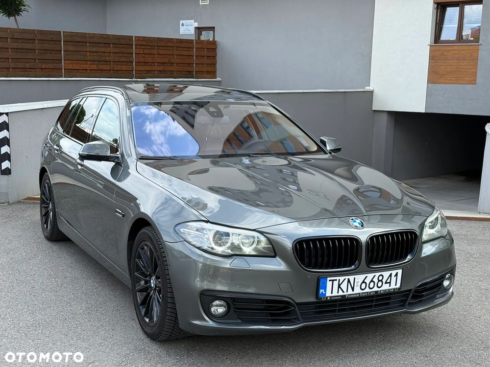 BMW Seria 5 525d Luxury Line - 2