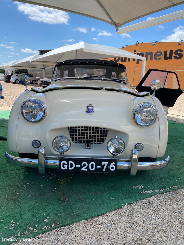 Triumph TR2 - 9