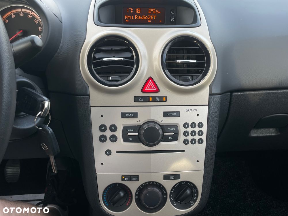 Opel Corsa 1.2 16V Cool - 11
