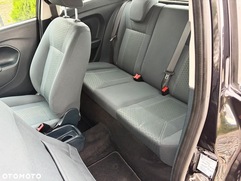Ford Fiesta 1.25 Titanium X - 38