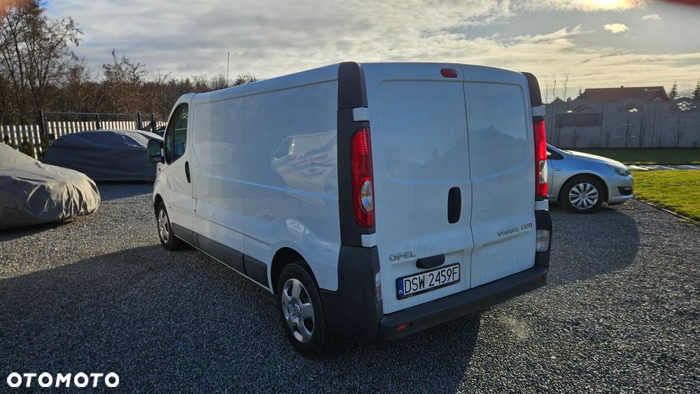 Opel Vivaro - 18