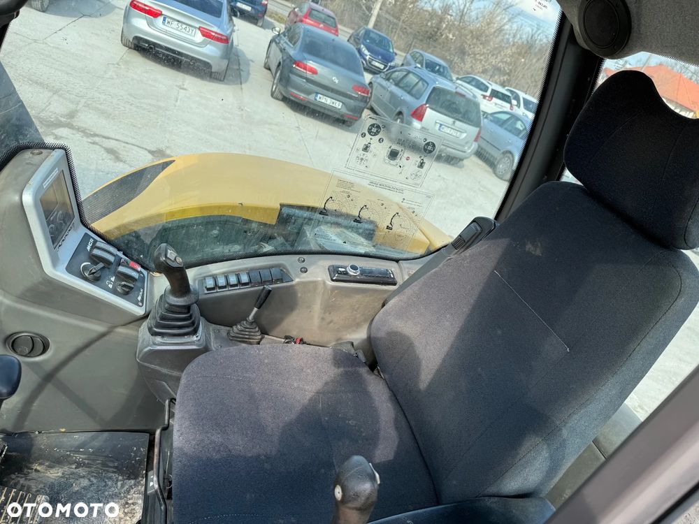 Mecalac 8MCR / Komplet Łyżek -Widły / 8 ton - 14