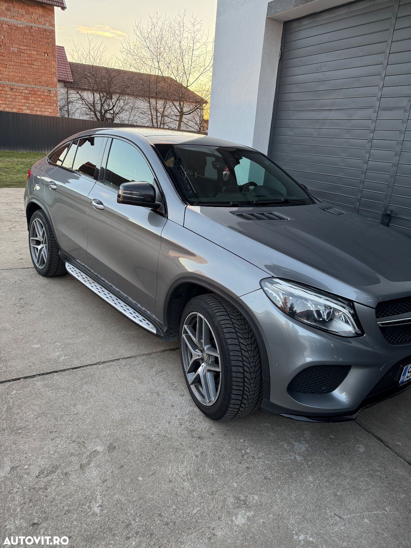 Mercedes-Benz GLE 350 d 4MATIC - 1