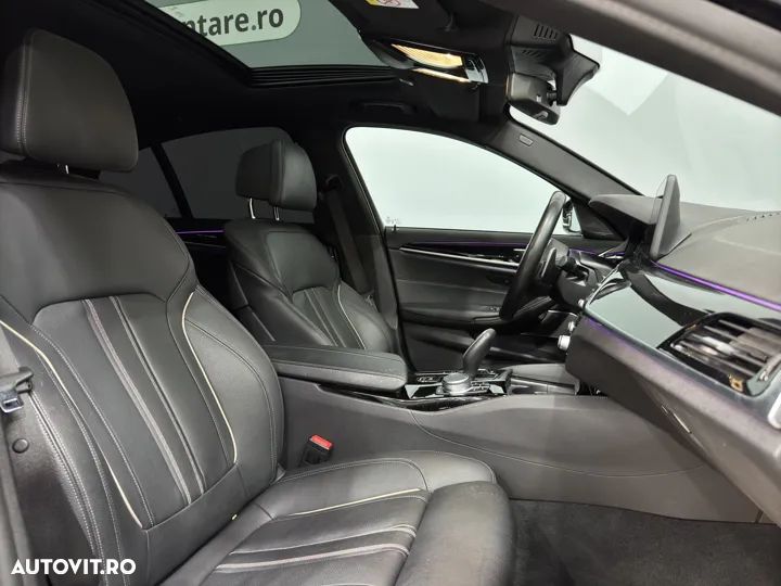 BMW M5 M550i xDrive AT - 15