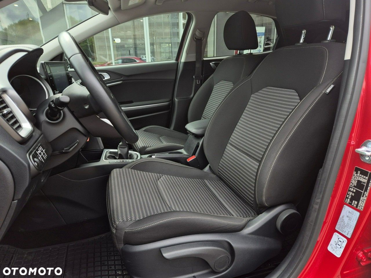 Kia XCeed - 14