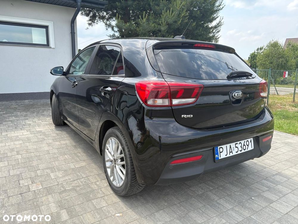 Kia Rio - 6