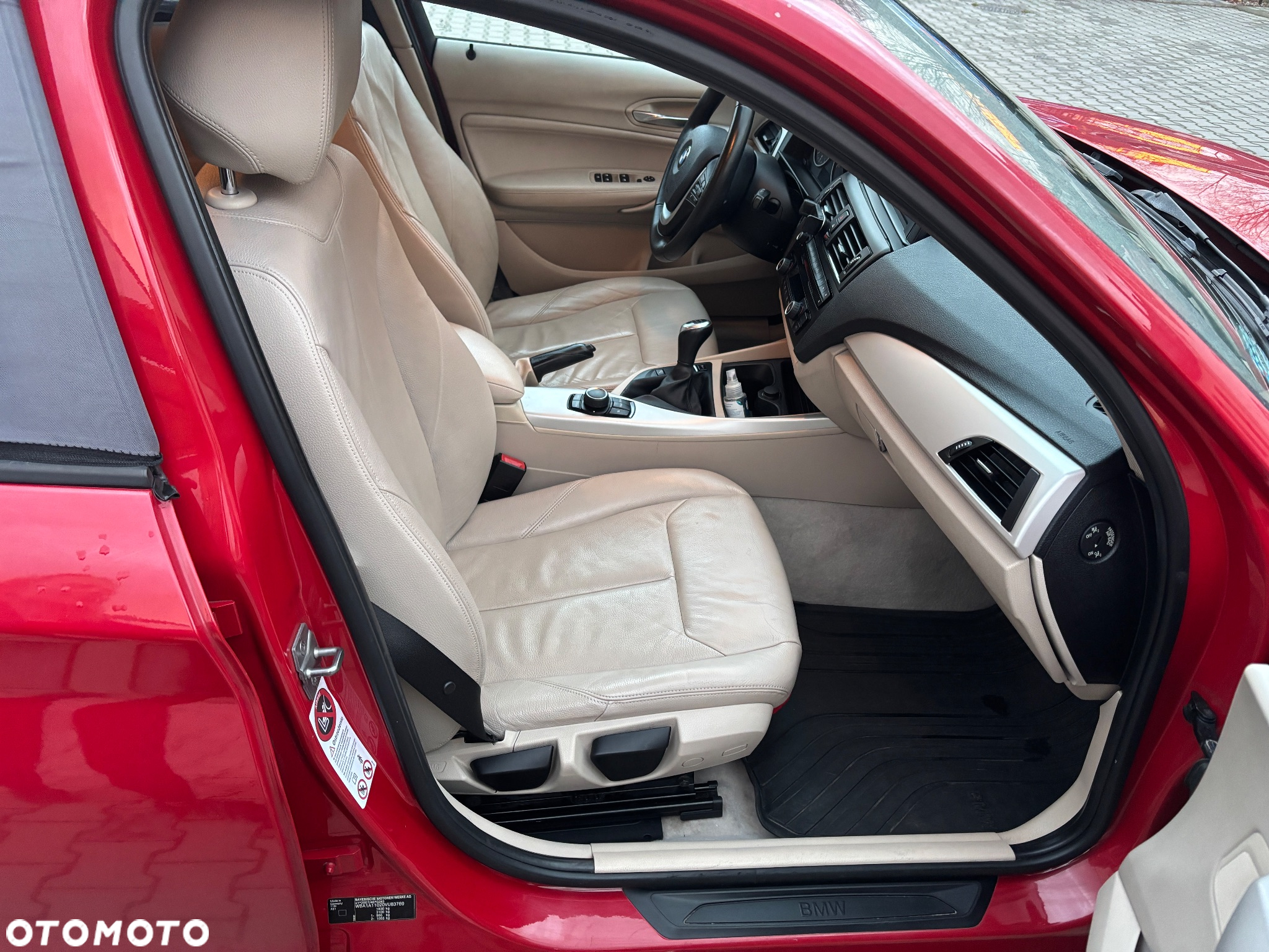 BMW Seria 1 116i - 8