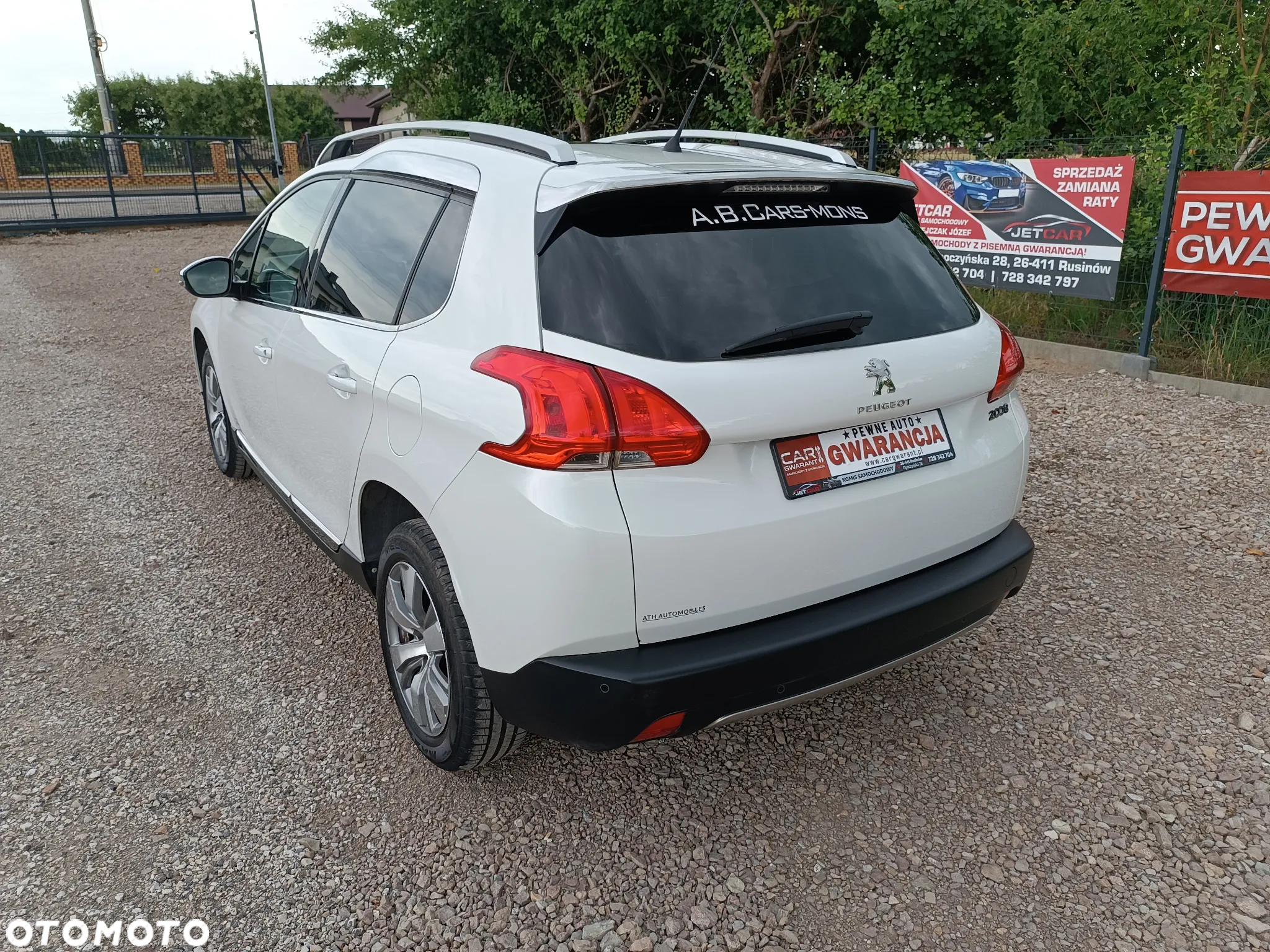 Peugeot 2008 1.2 Pure Tech GPF Active - 14
