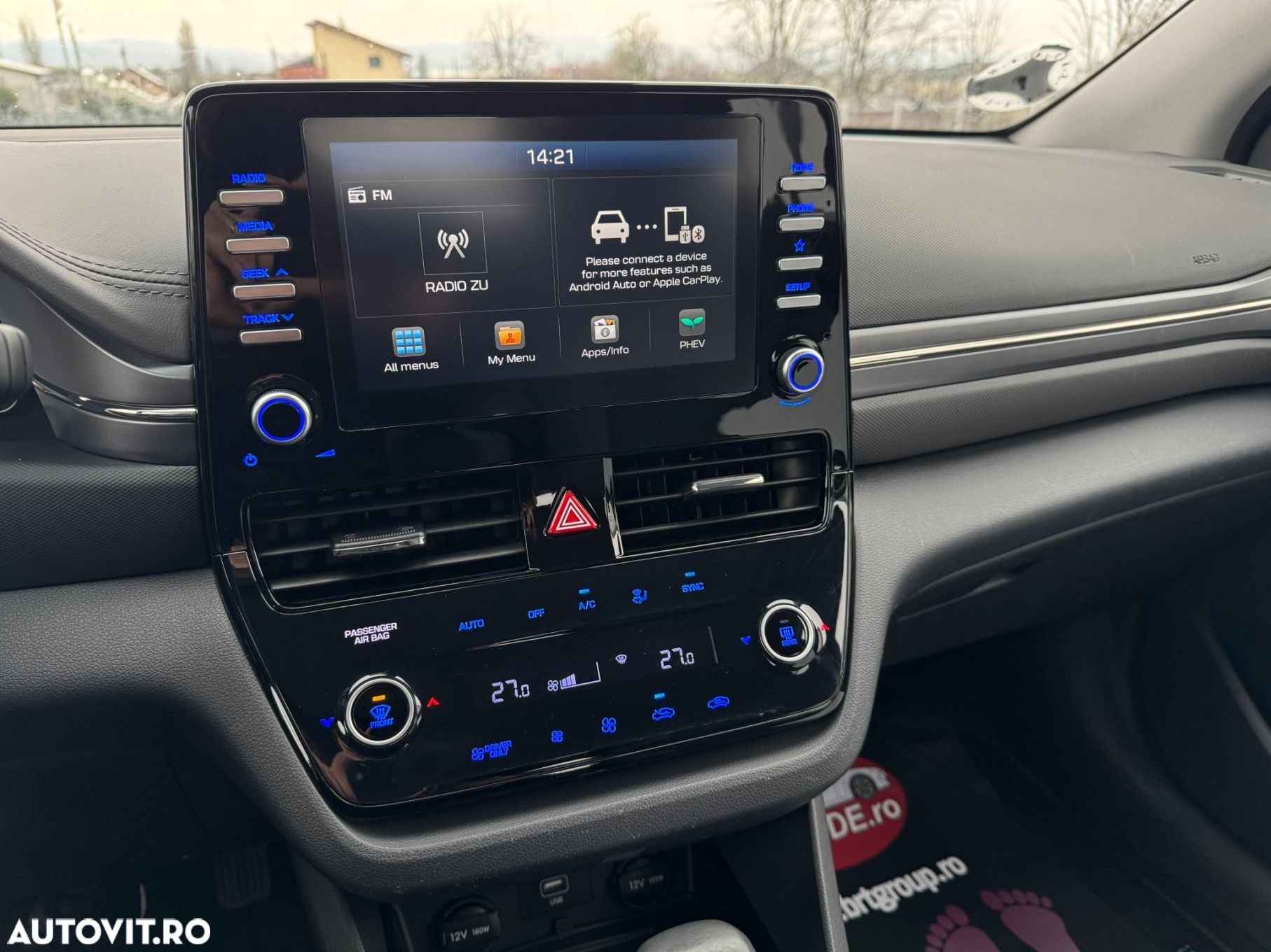 Hyundai IONIQ - 11