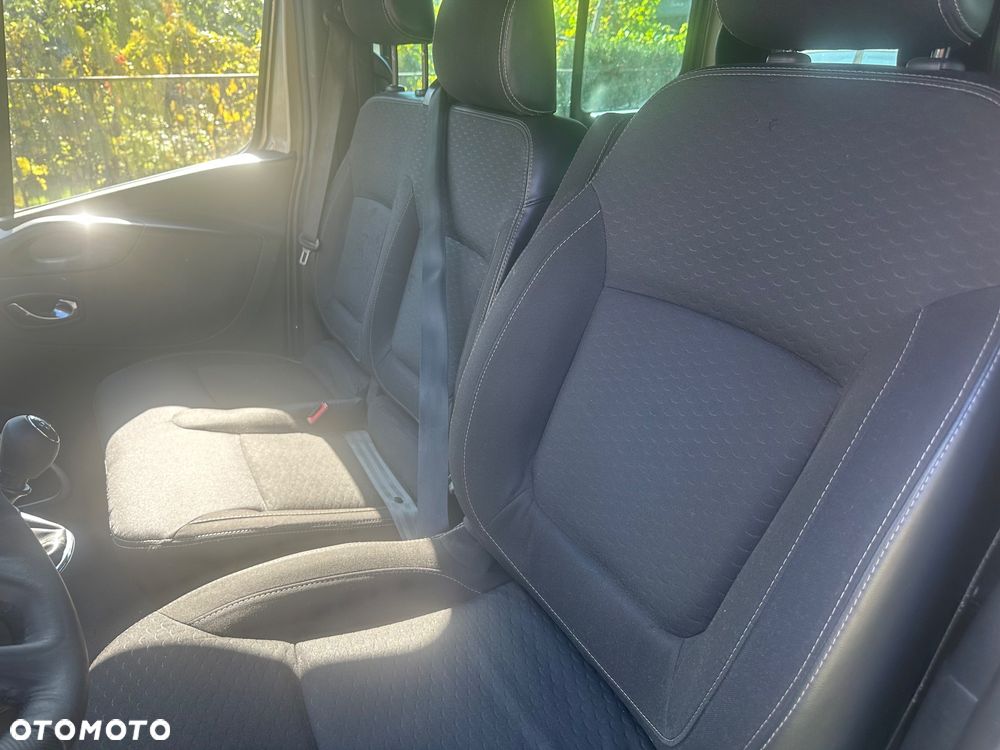 Opel Vivaro - 23
