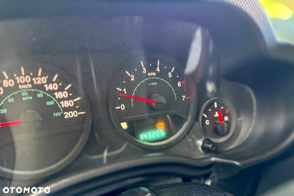 Jeep Wrangler 3.8 Sahara - 22