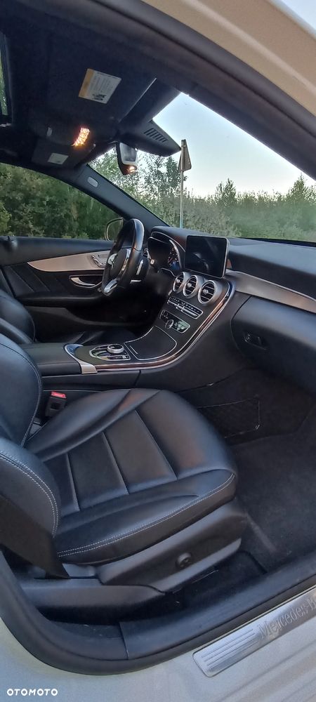 Mercedes-Benz Klasa C 300 T 9G-TRONIC AMG Line - 10