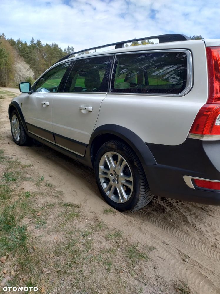 Volvo XC 70 - 4